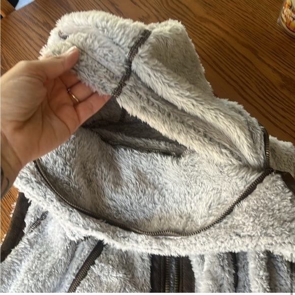 Kuhl flight faux fur vest - Picture 3 of 4